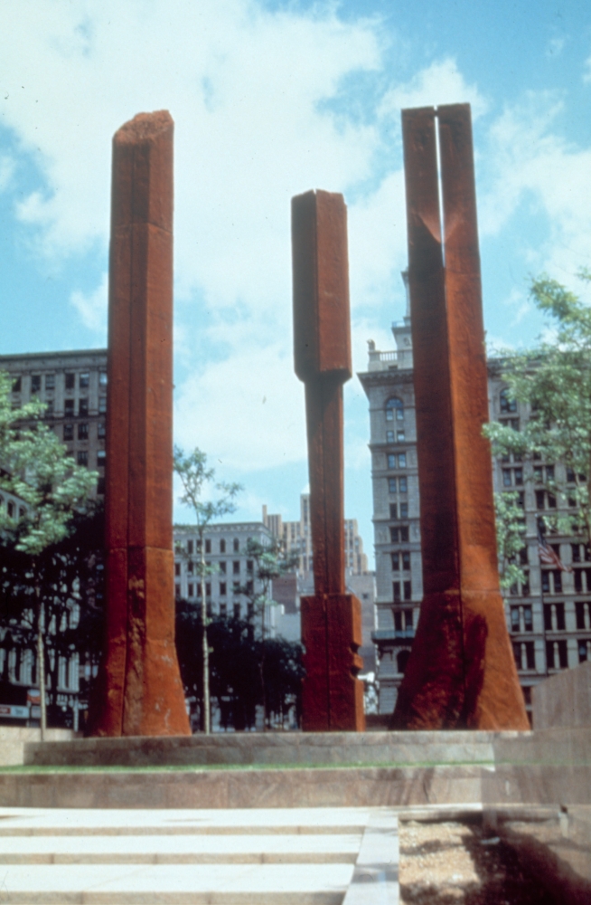 Manhattan Sentinels, 1993-1996

4 cast iron columns

overall dimensions variable