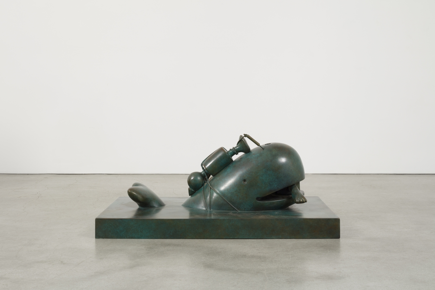 Tom Otterness

Moby Dick, 2002

bronze, edition of 3

19 x 28 x 48 in. / 48.3 x 71.1 x 121.9 cm